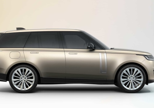 Exploring Sleek Body Lines and Design Accents of Maritime Land Rover Cars